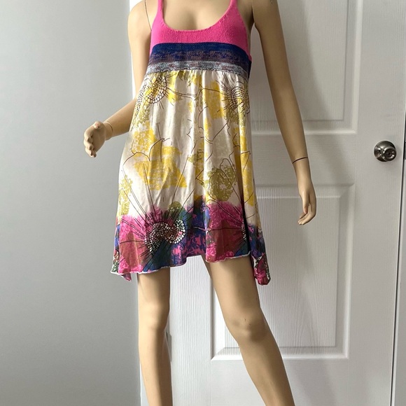 Free People Dresses & Skirts - Free People Pink and Floral Knit Dress